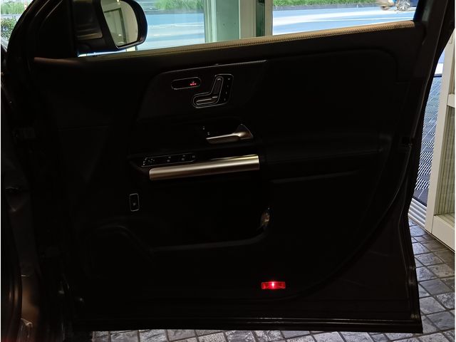 MERCEDES BENZ MERCEDES BENZ GLA class 2020