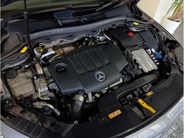 MERCEDES BENZ MERCEDES BENZ GLA class 2020