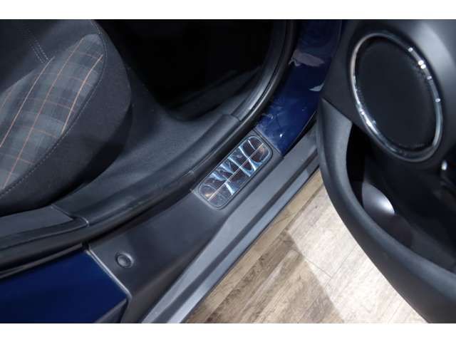 BMW BMW MINI COOPER SD 5DOOR 2017