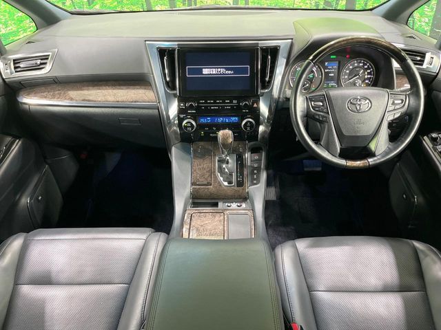 TOYOTA ALPHARD hybrid 4WD 2018
