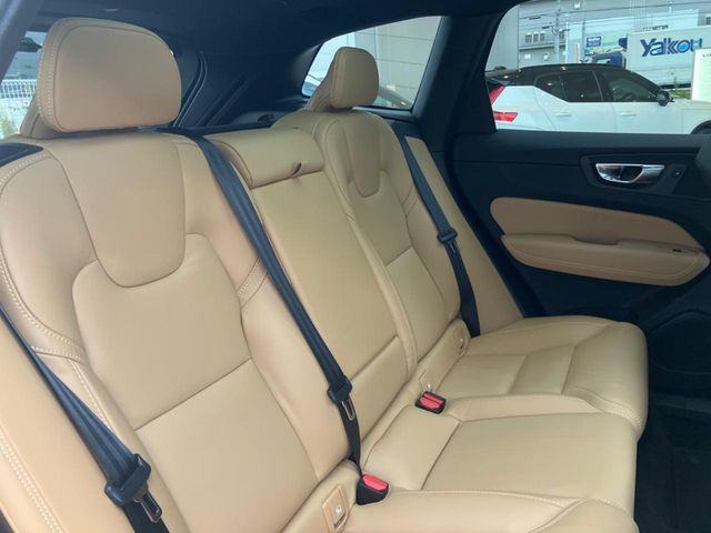 VOLVO VOLVO XC60 2023