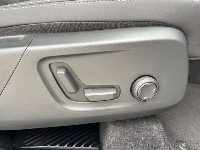 VOLVO VOLVO XC40 2024