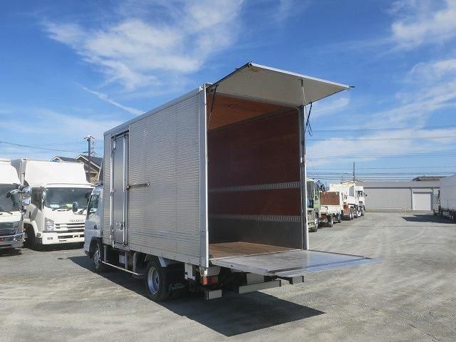 MITSUBISHI CANTER 2008