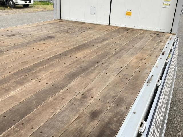 MITSUBISHI FUSOU FIGHTER 2021