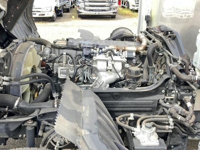 MITSUBISHI FUSOU FIGHTER 2021