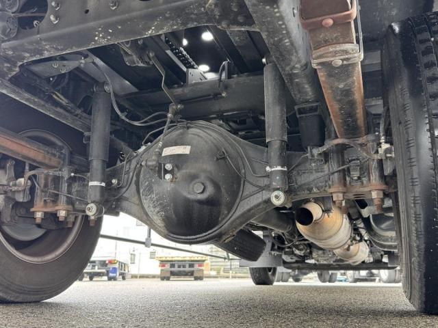 MITSUBISHI CANTER 2019