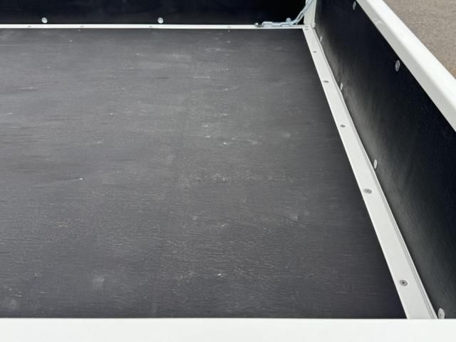 MITSUBISHI CANTER 2024