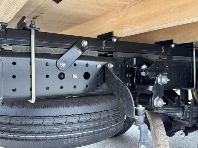 MITSUBISHI CANTER 2024