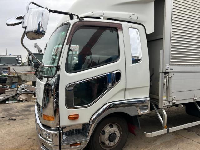 MITSUBISHI FUSOU FIGHTER 2017