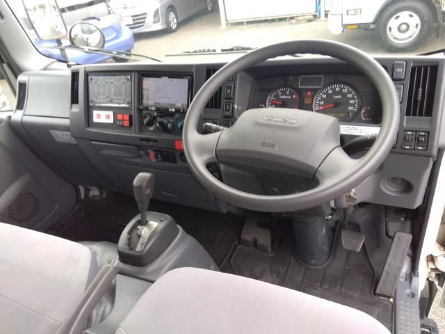 ISUZU ELF 2015