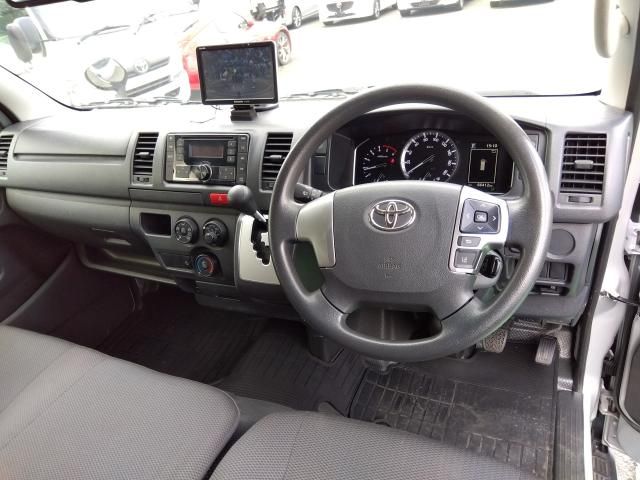 TOYOTA HIACE van 2WD 2022