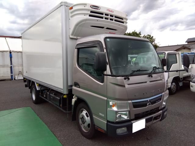 MITSUBISHI CANTER 2021
