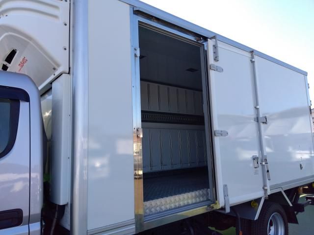 MITSUBISHI CANTER 2021