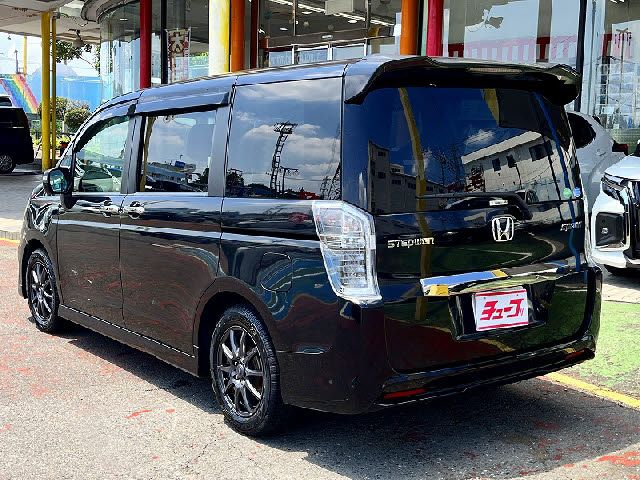 HONDA STEPWAGON SPADA 2013