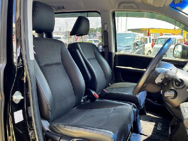 HONDA STEPWAGON SPADA 2013