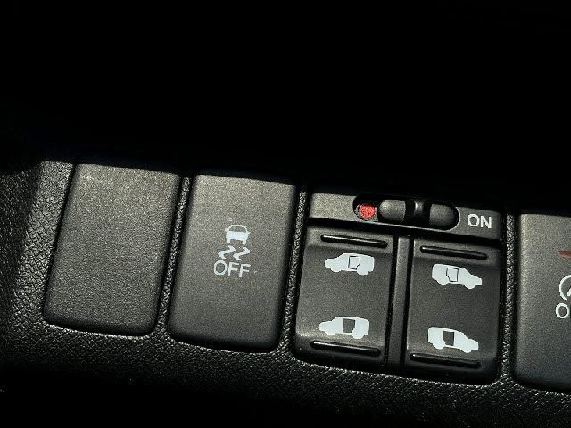 HONDA STEPWAGON SPADA 2013