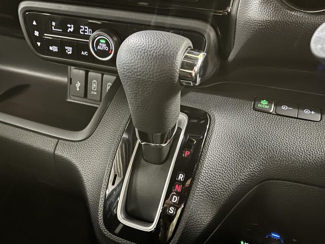 HONDA N BOX CUSTOM 4WD 2021