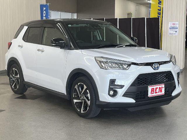 TOYOTA RAIZE HYBRID 2022