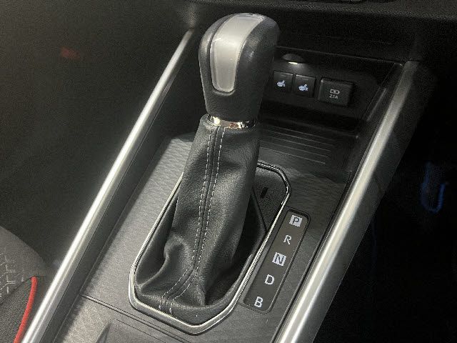 TOYOTA RAIZE HYBRID 2022