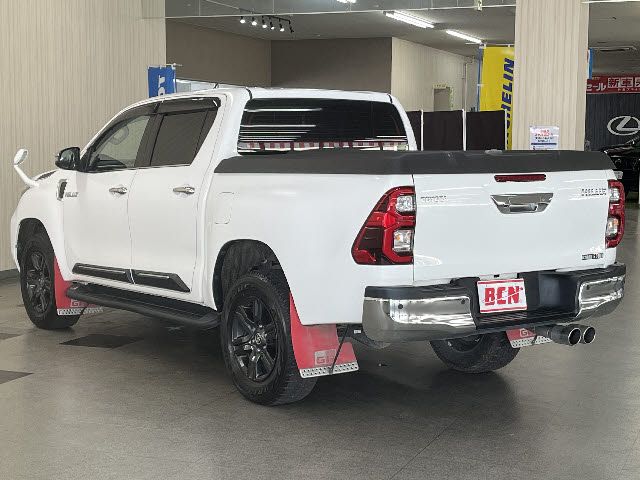 TOYOTA HILUX 4WD 2021