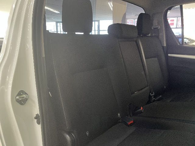 TOYOTA HILUX 4WD 2021