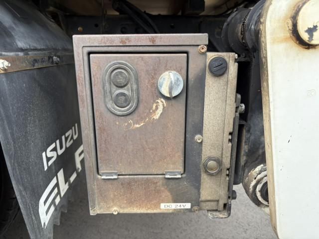 ISUZU ELF 2016