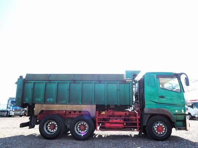 MITSUBISHI FUSOU SUPER GREAT 2013