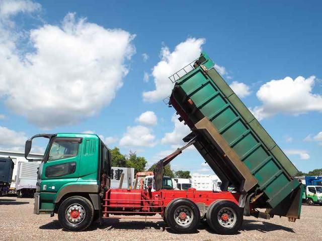 MITSUBISHI FUSOU SUPER GREAT 2013