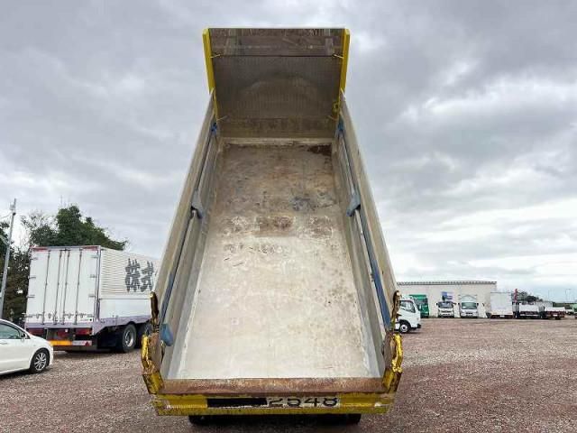 NISSAN DIESEL Quon 2016