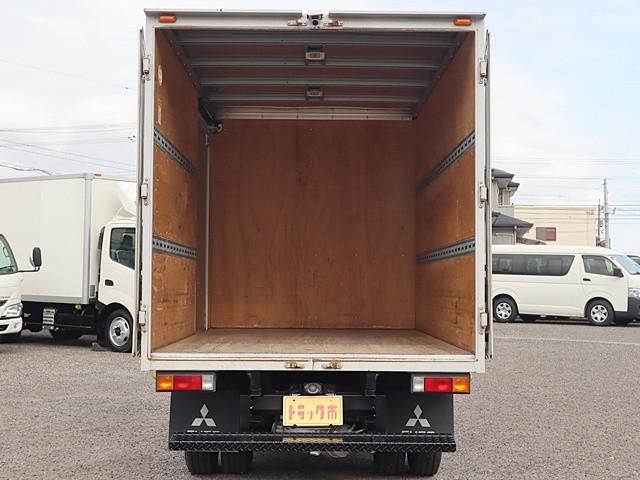 MITSUBISHI CANTER 2018