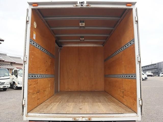 MITSUBISHI CANTER 2018