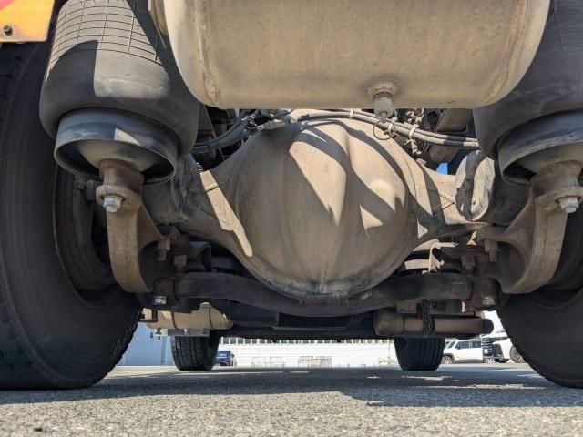 NISSAN DIESEL Quon 2014