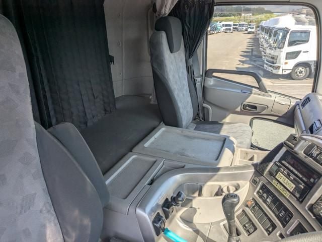 NISSAN DIESEL Quon 2014