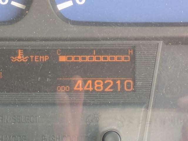 NISSAN DIESEL Quon 2014