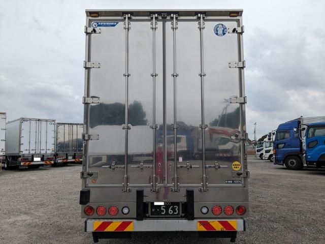 MITSUBISHI FUSOU SUPER GREAT 2023