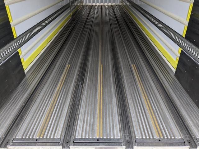 MITSUBISHI FUSOU SUPER GREAT 2023