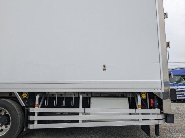 MITSUBISHI FUSOU SUPER GREAT 2023