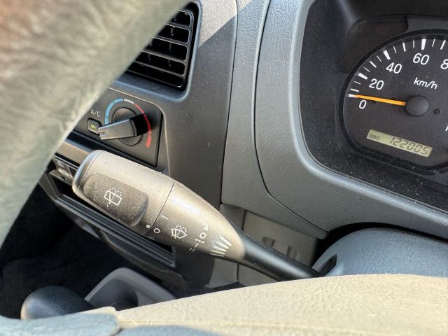 MITSUBISHI TOWNBOX 2006