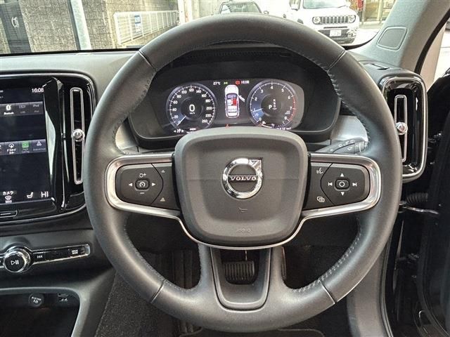 VOLVO VOLVO XC40 2020