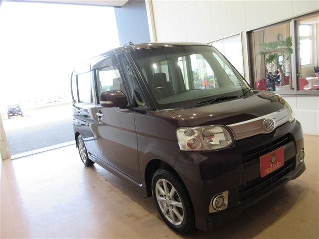 DAIHATSU TANTO 2013