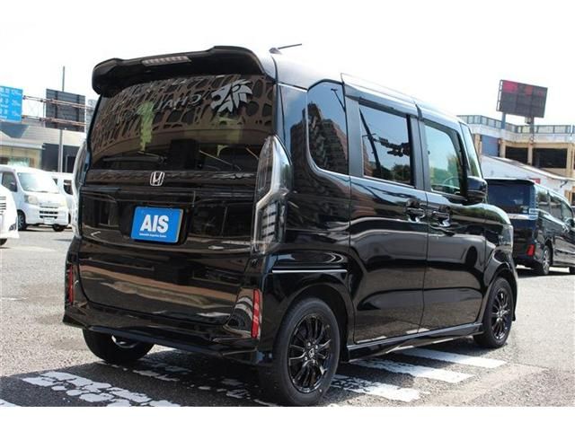 HONDA N BOX CUSTOM 2023