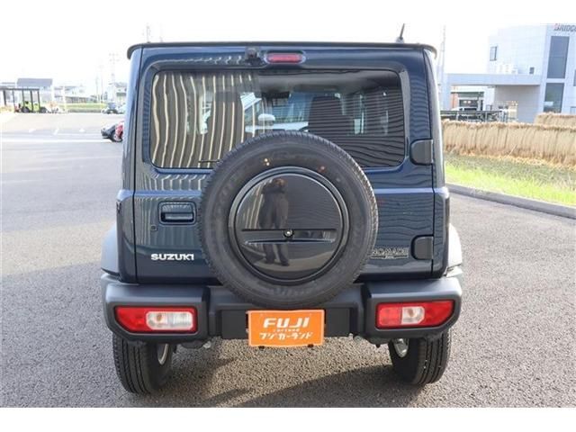 SUZUKI JIMNY NOMADE 2025