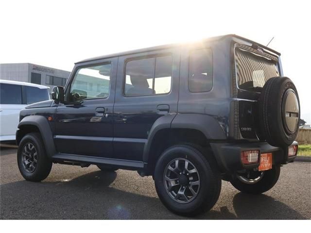 SUZUKI JIMNY NOMADE 2025