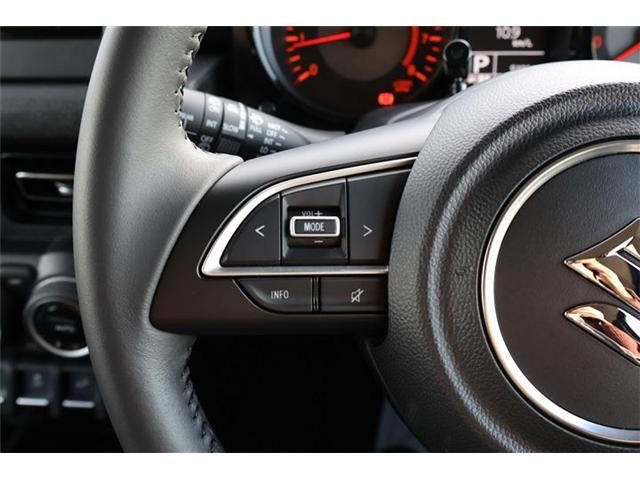 SUZUKI JIMNY NOMADE 2025