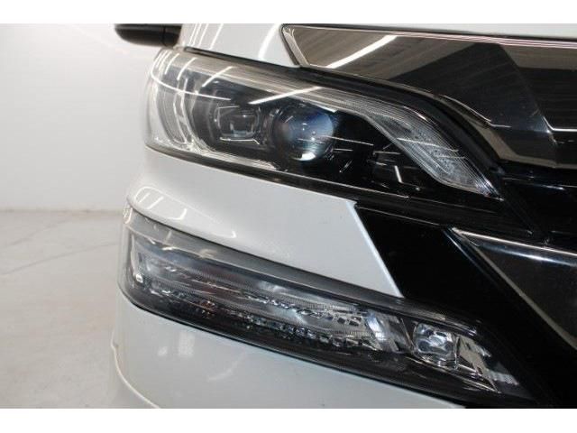 TOYOTA VELLFIRE  HYBRID 4WD 2015