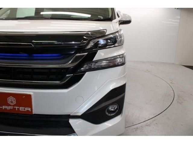 TOYOTA VELLFIRE  HYBRID 4WD 2015