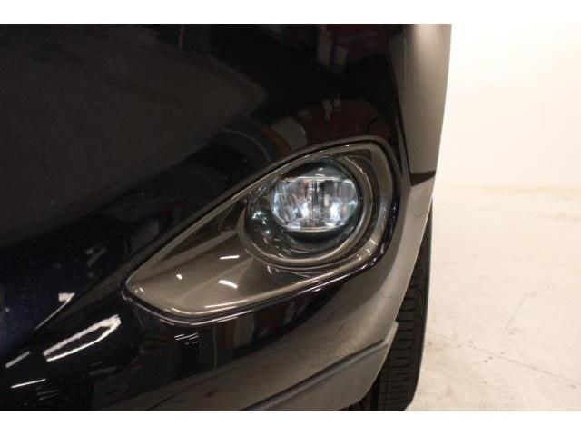 TOYOTA HARRIER 2WD 2015