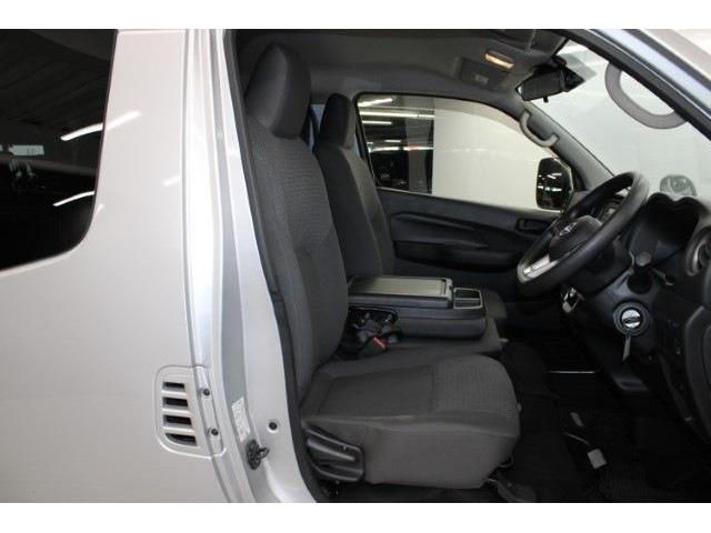 NISSAN CARAVAN van 2WD 2023