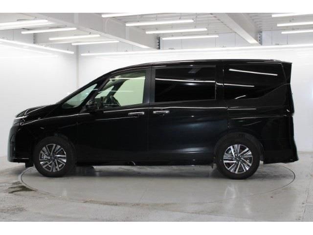 NISSAN SERENA  WG 2023