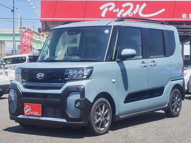 DAIHATSU TANTO FAN CROSS 2024